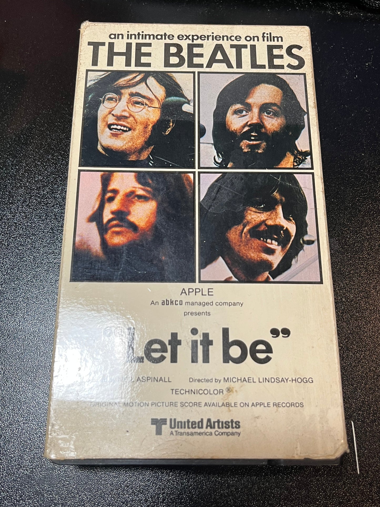 BEATLES - Let It Be (VHS TAPE) |-