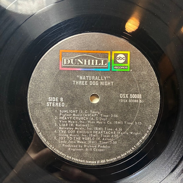Three Dog Night - Naturally (VINYL) | Very Good (VG) Very Good Plus (VG+)--