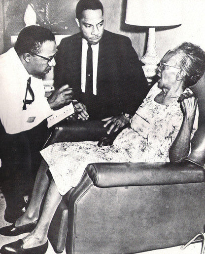 Alex Haley - Tells The Story Of His Search For Roots | Excellent (EX) Excellent (EX)--