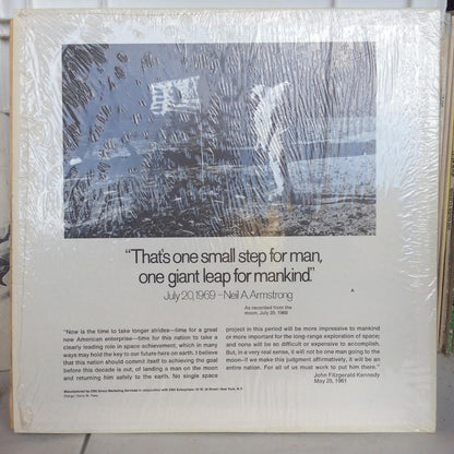 Walter Cronkite - Man On The Moon (VINYL) | Near Mint (NM) Near Mint (NM)--