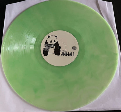 Animals | Mint (M) Mint (M)-