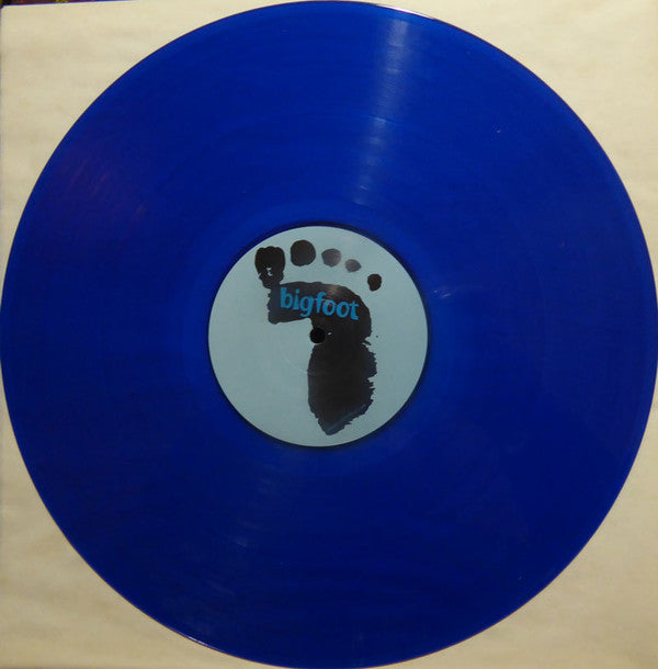 Cube (7) - Under Attack | Excellent (EX) Very Good (VG)--