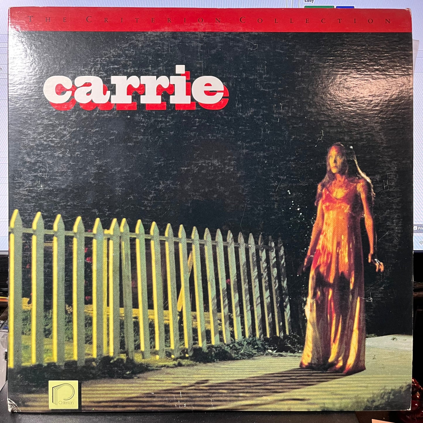 - CARRIE (LASER DISC MOVIE) |--