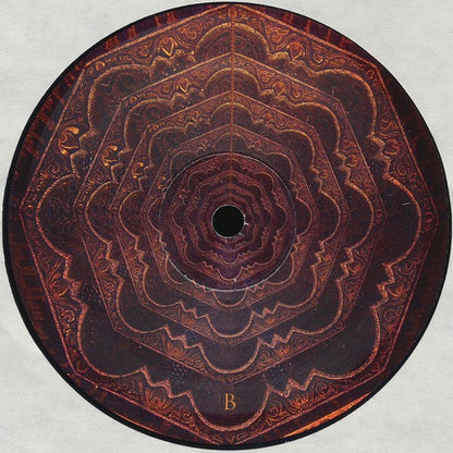 Breathing Statues | Mint (M) Mint (M)-